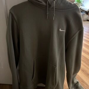 Nike Men's Hoodie in Olive